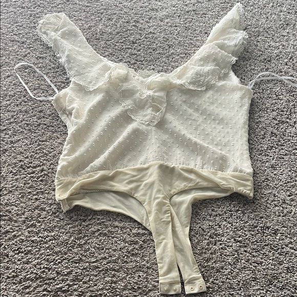 Lulu's Beige Ruffle Bodysuit - Picture 4 of 6